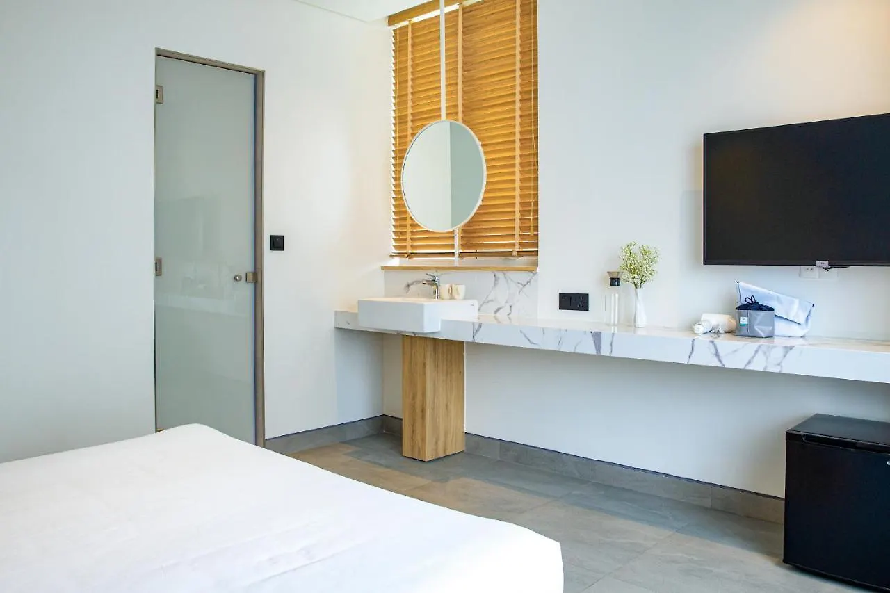 Meander Saigon Hotel Ho Chi Minh City 2*,