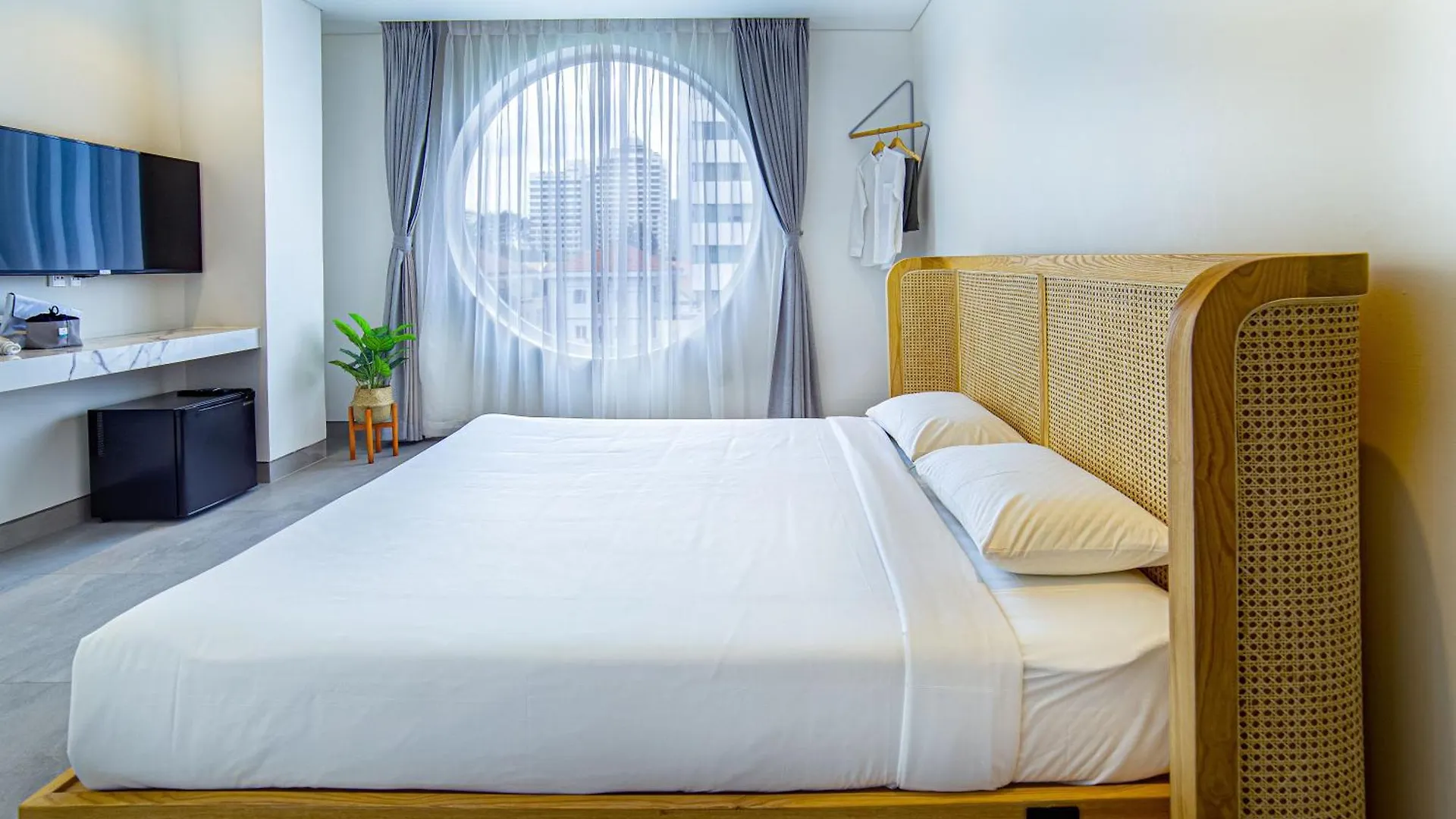 Meander Saigon Hotel Ho Chi Minh City 2*,  Vietnam